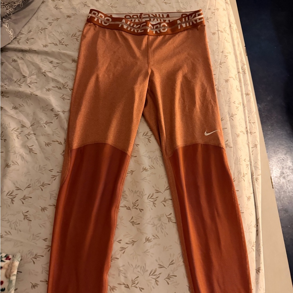 Nike Dri-FIT Peach Color Leggings